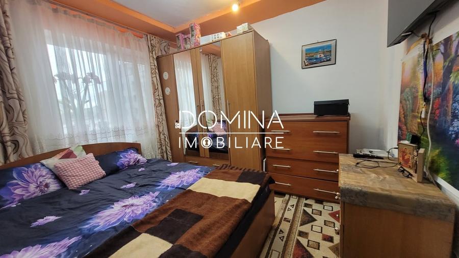 Vânzare apartament 4 camere, etajul 1, strada Nicolae Titulescu - 5