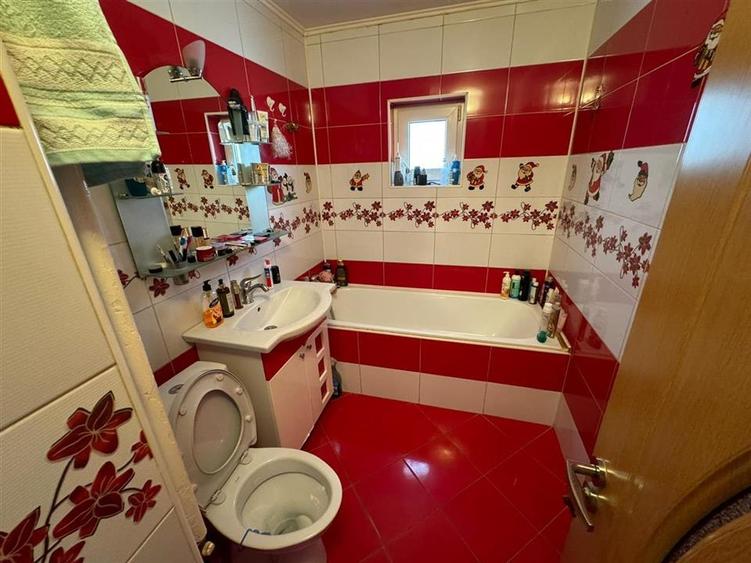 Apartament 3 camere , zona Liceul Pedagogic, etaj 3, mobilat si utilat - 7