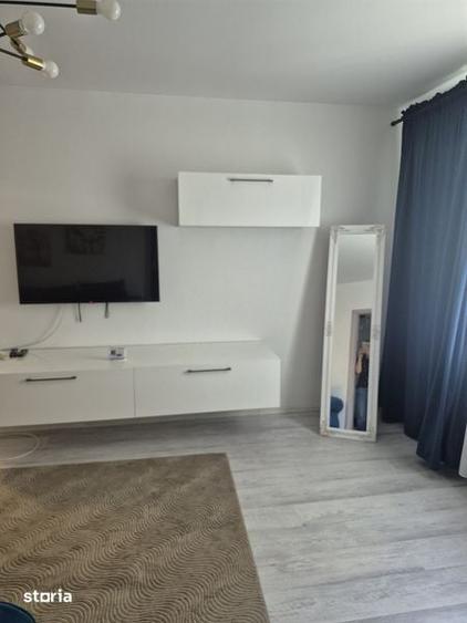 Inchiriez apartament 3 camere - 2