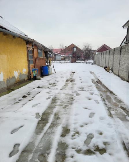 Casa de vanzare, 40 mp, zona Plopi - 6