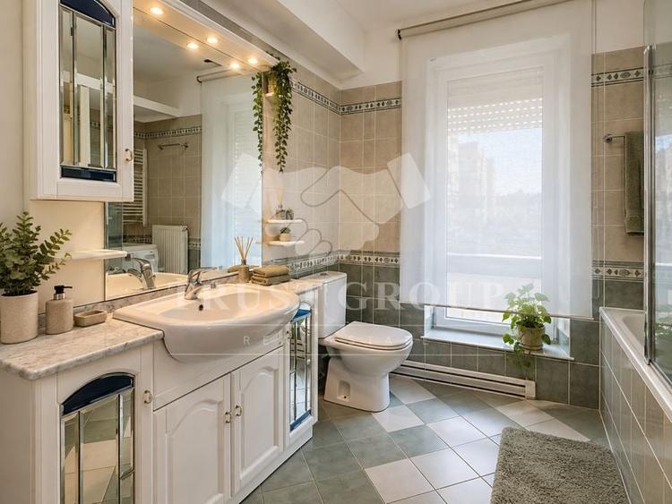 Apartament cu 5 camere decomandat în Grădina Icoanei