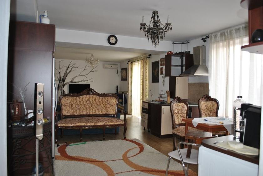 Casa de inchiriat - 2