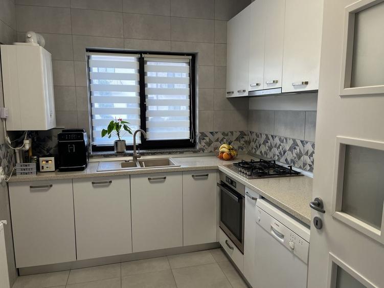 Casa de vanzare in Bucov - 2