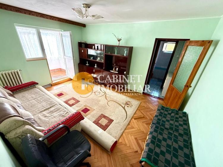 3 Camere - Liber - Etaj 1 - Tesatura