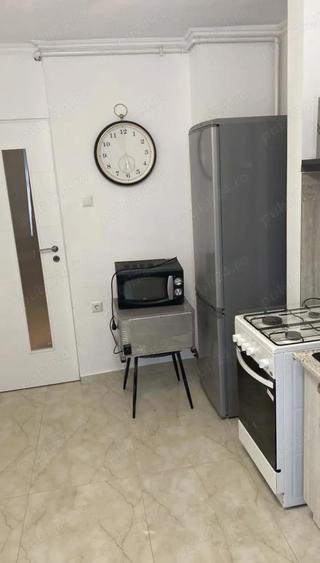 Privat inchiriez apartament 2 camere - 1