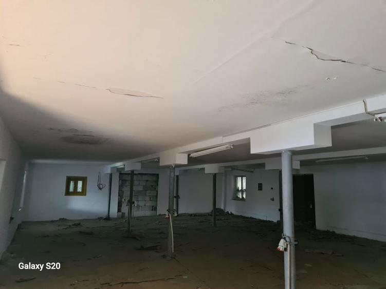 Se inchiriaza Hale 700; 300;100mp.Apartamene la casa. - 1