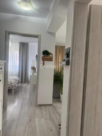 Proprietar propun spre vanzare apartament 3 camere