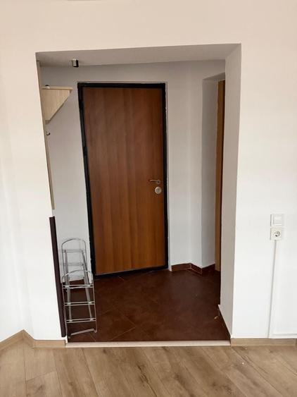 APARTAMENT 2 CAMERE DECOMANDAT| ZONA RESITA- LAZARET - 2