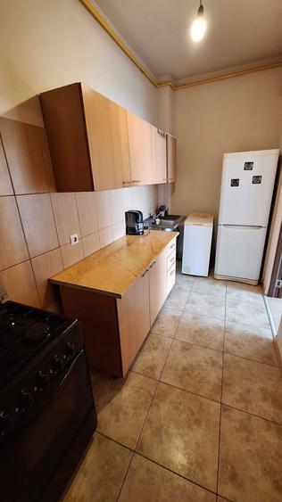 Inchiriez apartament 2 camere zona Valea Lunga - 2