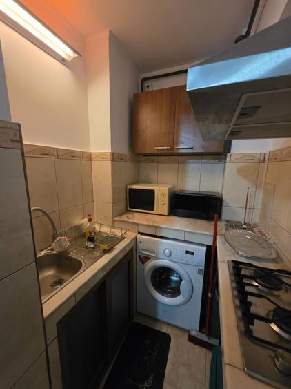 Apartament cu 3 camere decomandat în Tomis III