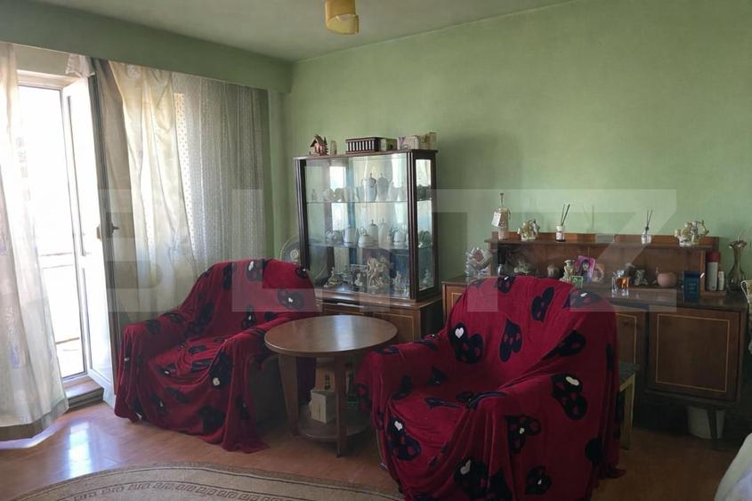 Apartament cu 4 camere decomandat, mobilat în Sud-Est