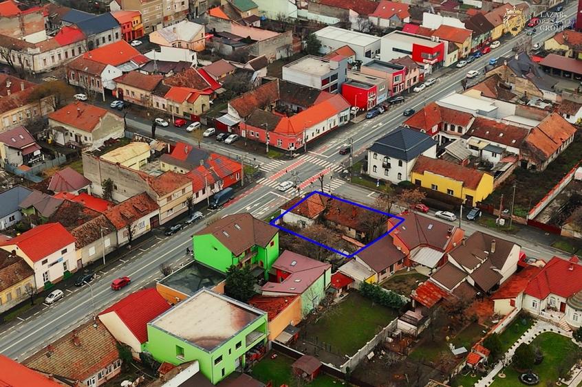 Teren Construcții intravilan de 806 mp, în Intim