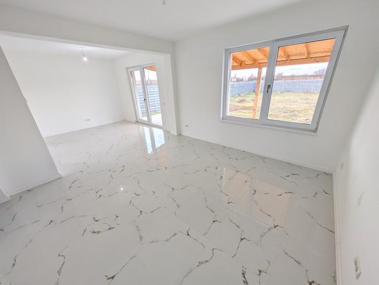 Casă individuală cu 5 camere cu Canalizare în Corbeanca