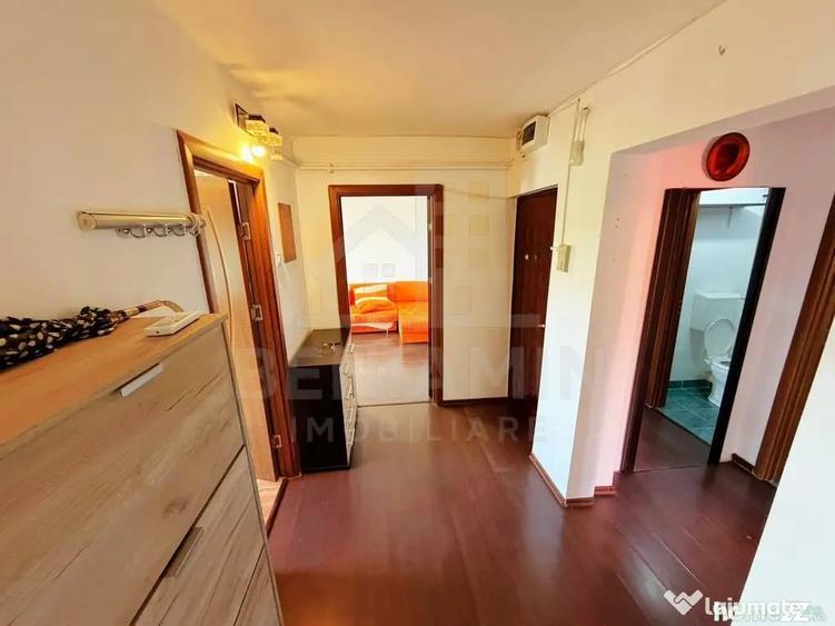 Apartament cu 3 camere decomandat în 1 Mai