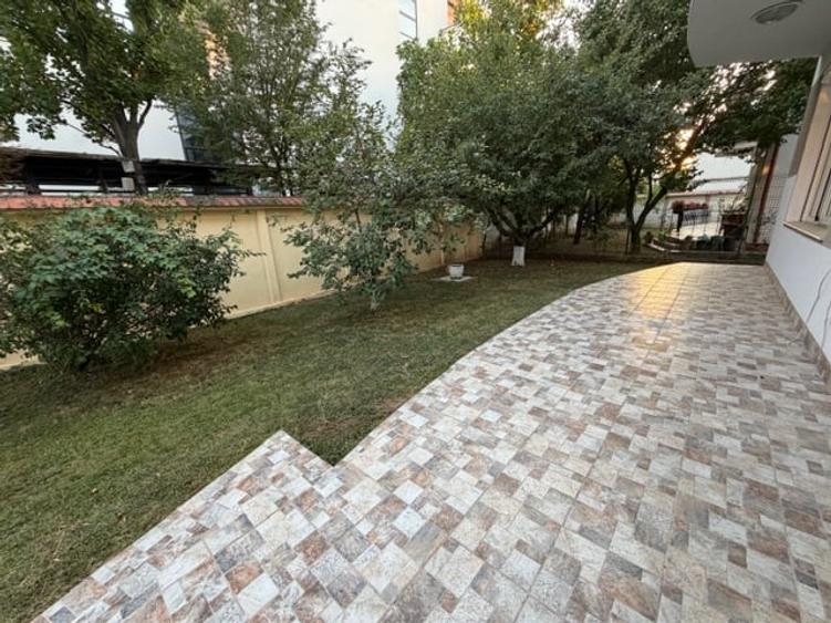 Casă cu 7 camere cu Canalizare în Herăstrău