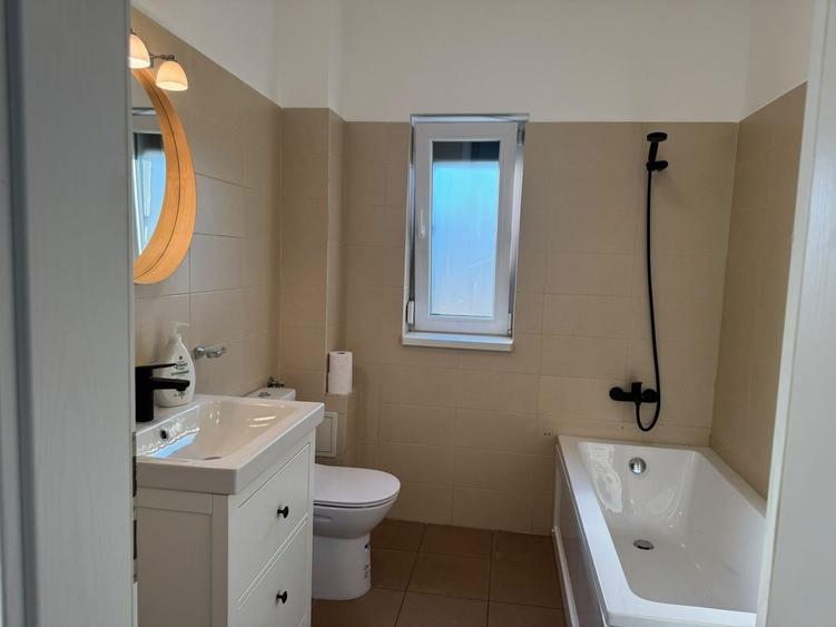 Apartament cu 3 camere decomandat în Giroc