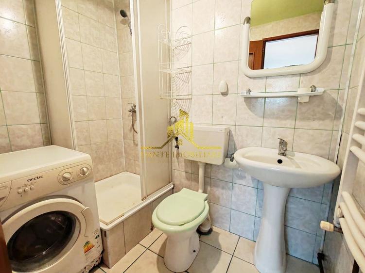 Garsonieră decomandată, mobilată în Gruia
