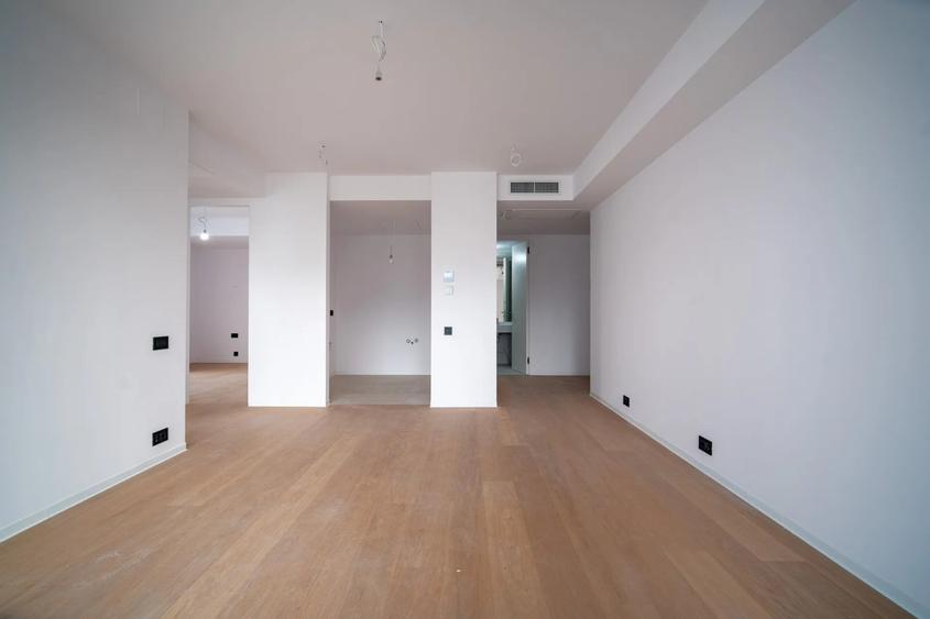 Apartament cu 3 camere decomandat în Floreasca