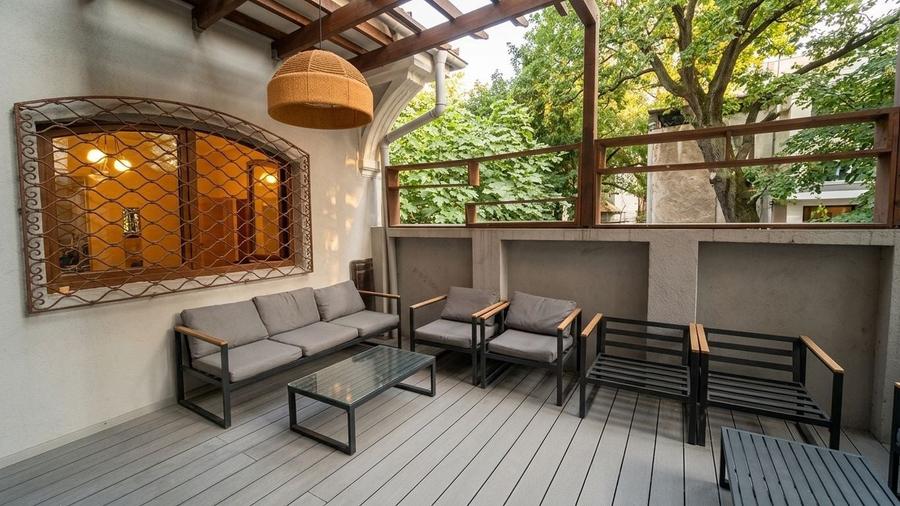 Apartament cu 3 camere semidecomandat, mobilat în Kiseleff