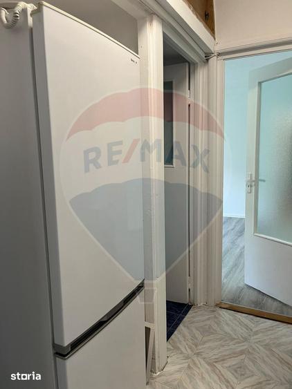 Apartament cu 3 camere semidecomandat în Bucovina