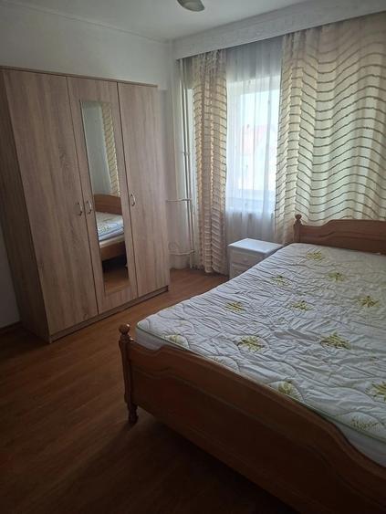 Garsonieră decomandată în Piața Unirii