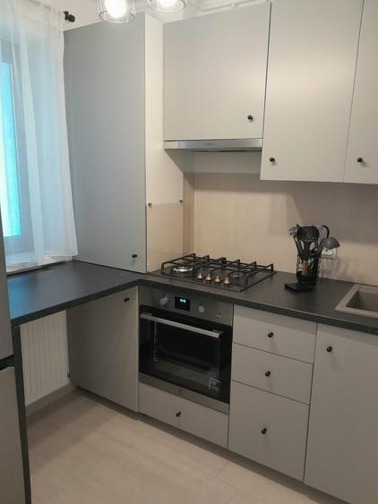 Garsonieră decomandată în Central