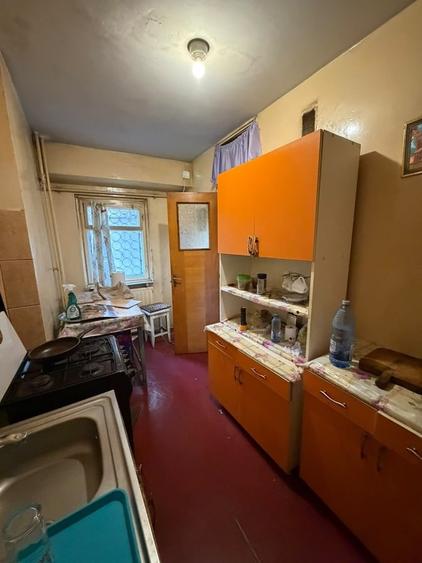 Apartament cu 3 camere decomandat în Tineretului