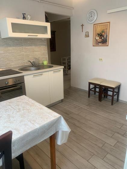 LOCATIE , LOCATIE !! - 12