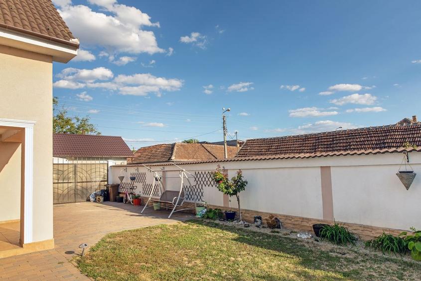 Vilă P+M, Clujului, 190 mp, teren 520 mp, singur în curte. 225 000 E - 8