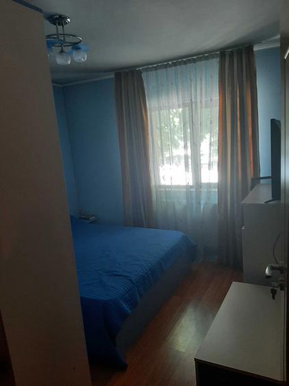 Vand apartament 2camere decomandat - 1