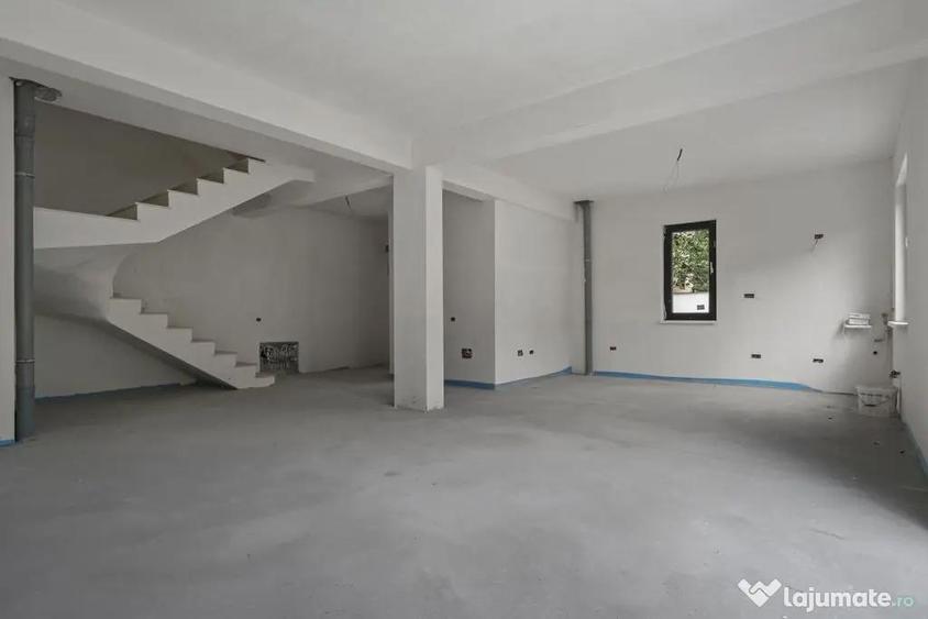 Casa spa?ioasa cu terasa ?i loc de parcare Milit... - 11