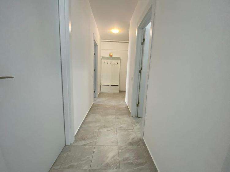 DE INCHIRIAT! Apartament 2 camere decomandat 60 mp , Sector 4 - 22