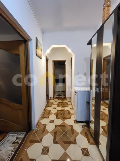 Apartament de inchiriat | 2 camere decomandat | Zona Aurel Vlaicu - 9