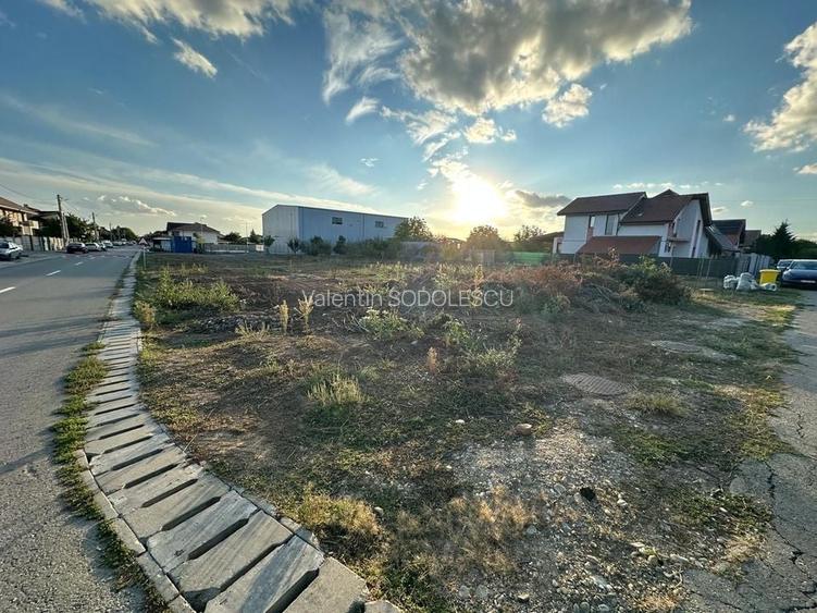 Teren 920 mp cu 2 fronturi