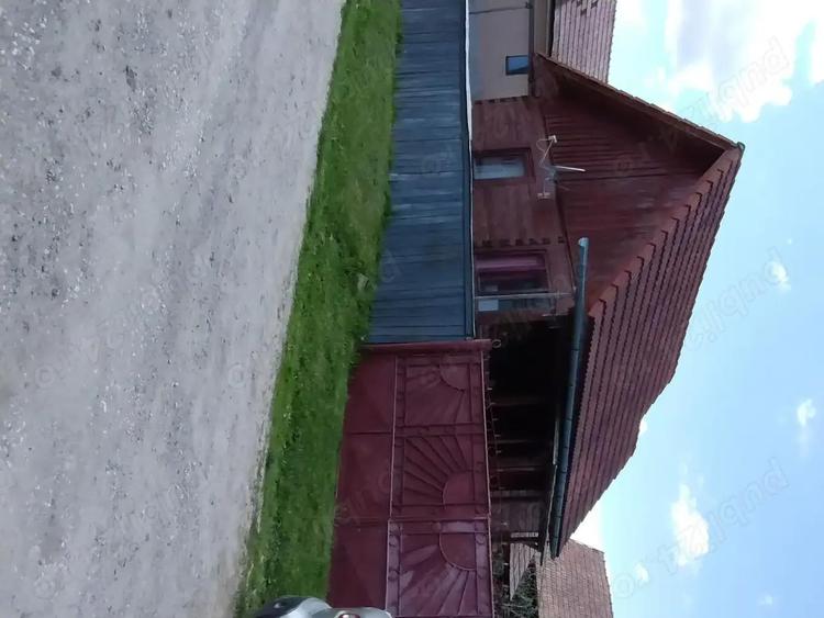 De vinzare Casa la ?ara ?i cabana - 3