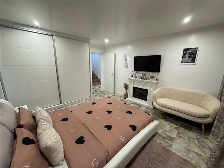 Casa P+M partial mobilata de vanzare in Campineanca (toate utilitatile) - 9