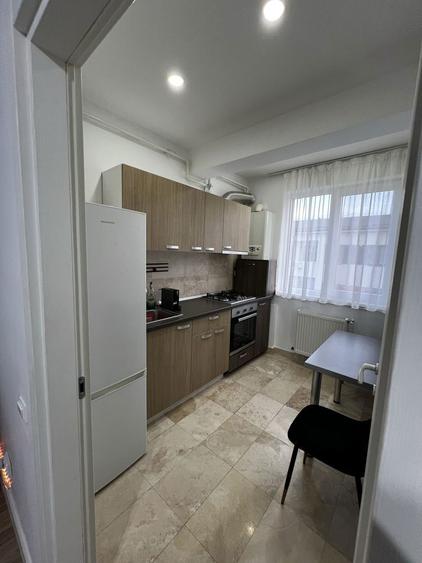 Proprietar,inchiriez garsoniera - 8