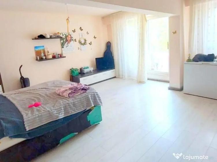 De vanzare apartament cu 4 camere, strada Anghel Saligny,... - 1