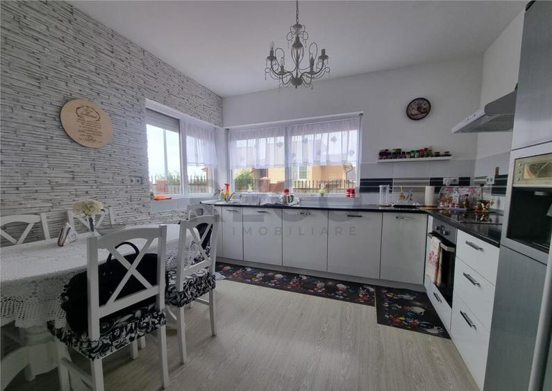 RECO Casa de la cheie, zona Paleu - 10