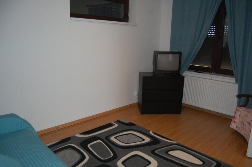 Snagov, vila de inchiriat/vanzare deschidere lac, piscina, 5 camere, garaj - 11