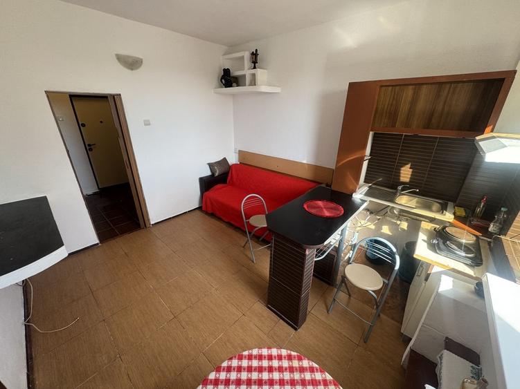 Garsoniera zona Far - 1