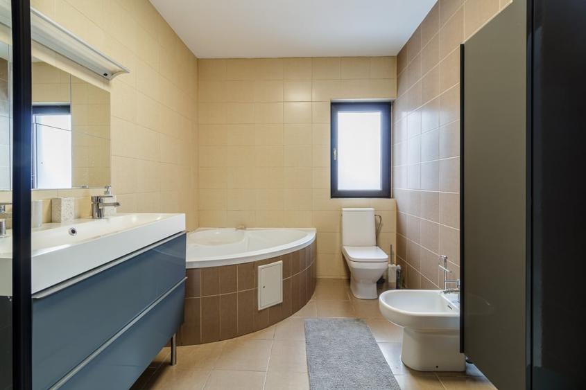 Casa Corbeanca - Curte si liniste - 17