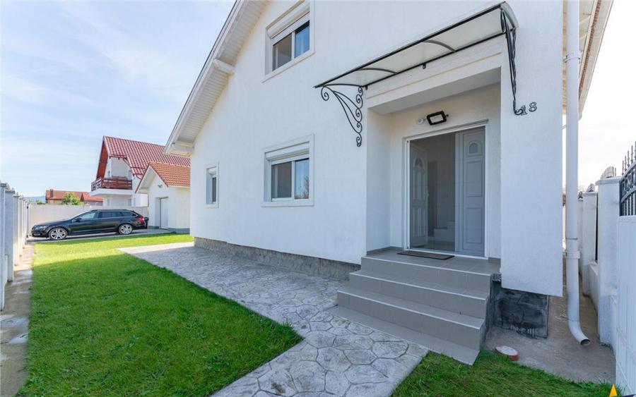 Proprietate eleganta, constructie noua, zona boema, Sanpetru - 13