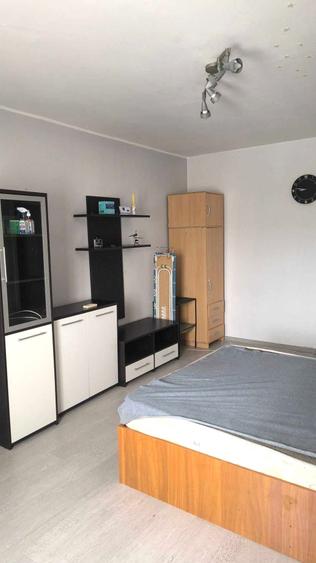 Apartament spațios, 2 camere decomandate, etaj 4, zona Piața Centrală – Galați - 3