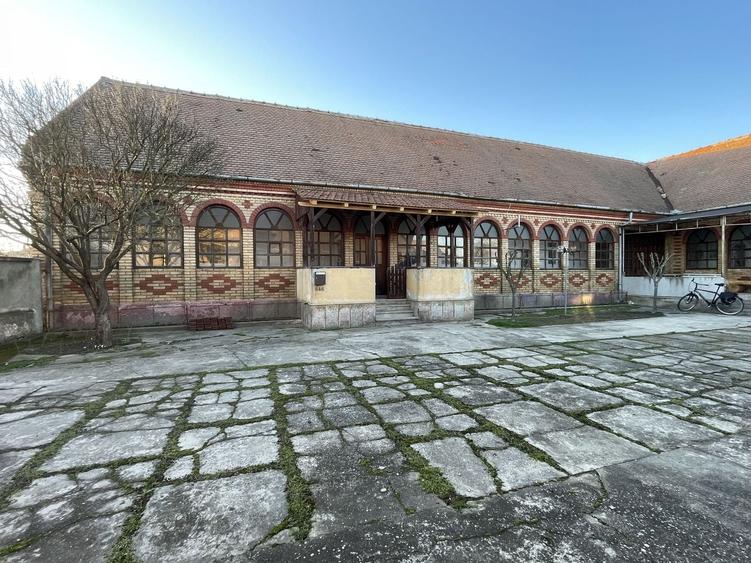 De vanzare proprietate in Belint, jud. Timis – 2 case si teren 7.805 mp - 3