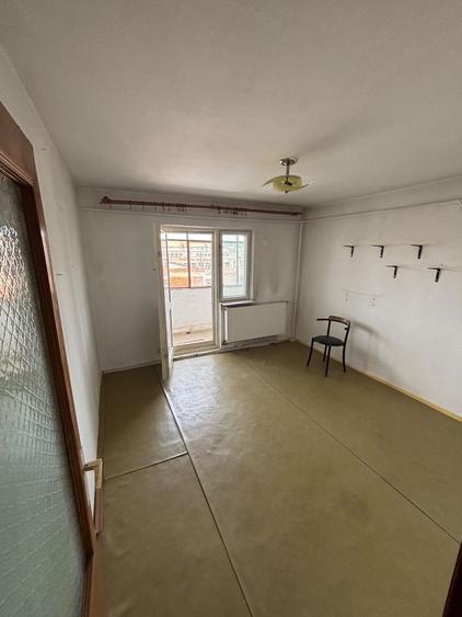 Apartament cu 2 camere decomandat în Rogerius