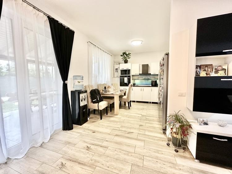 Oportunitate Duplex cu 3 camere 2 bai - mobilat si utilat - Mosnita - 9