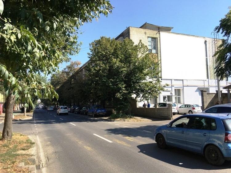 Inchiriez spatiu 300-1200 mp pretabil comercial, parcare 338 mp - 5