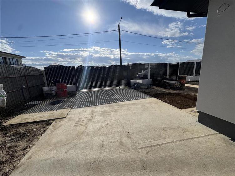 DE VANZARE CASA PARTER DOMNESTI FOISORULUI LA CHEIE - 3