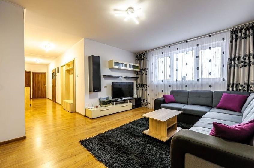 Vand apartament cu 3 camere bloc Via Romana - 4
